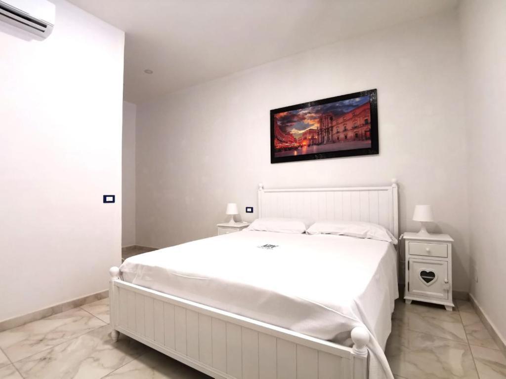 Paolanna Rooms Сиракуза Екстериор снимка