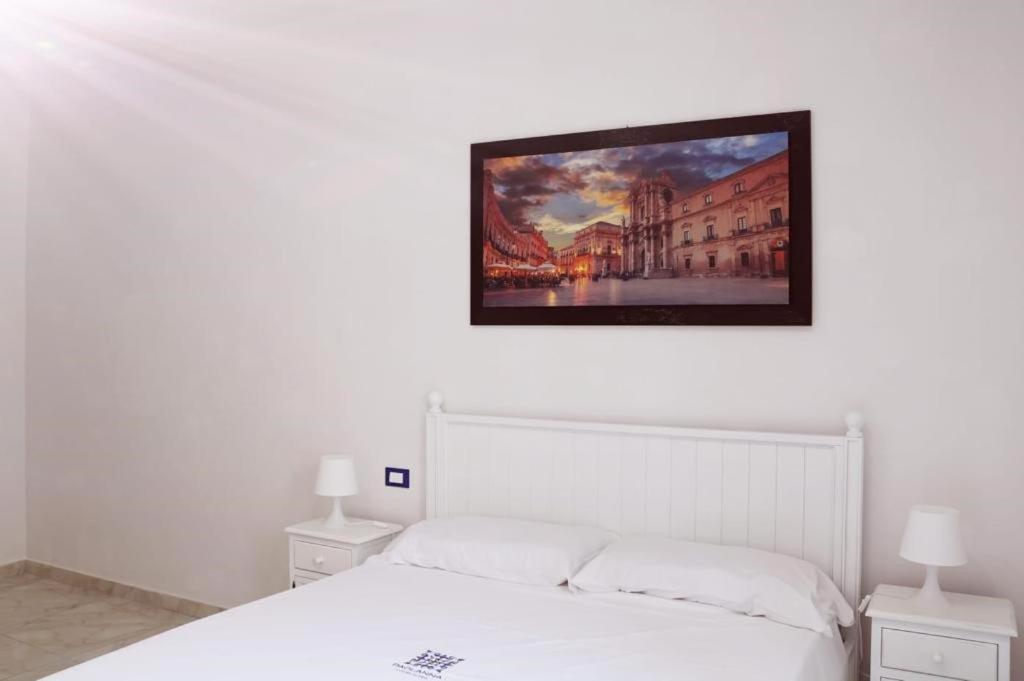Paolanna Rooms Сиракуза Екстериор снимка